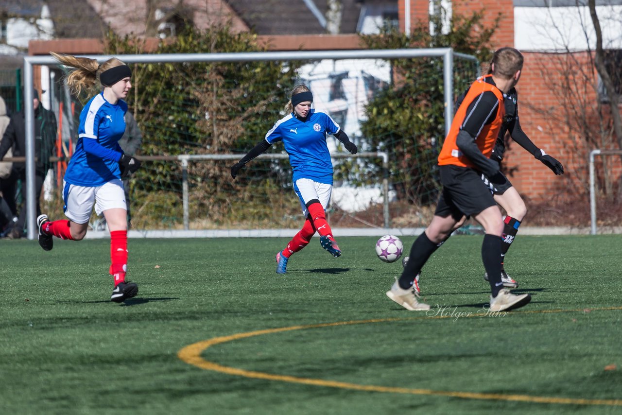 Bild 366 - B-Juniorinnen Halbfinale SVHU - Holstein Kiel : Ergebnis: 3:0